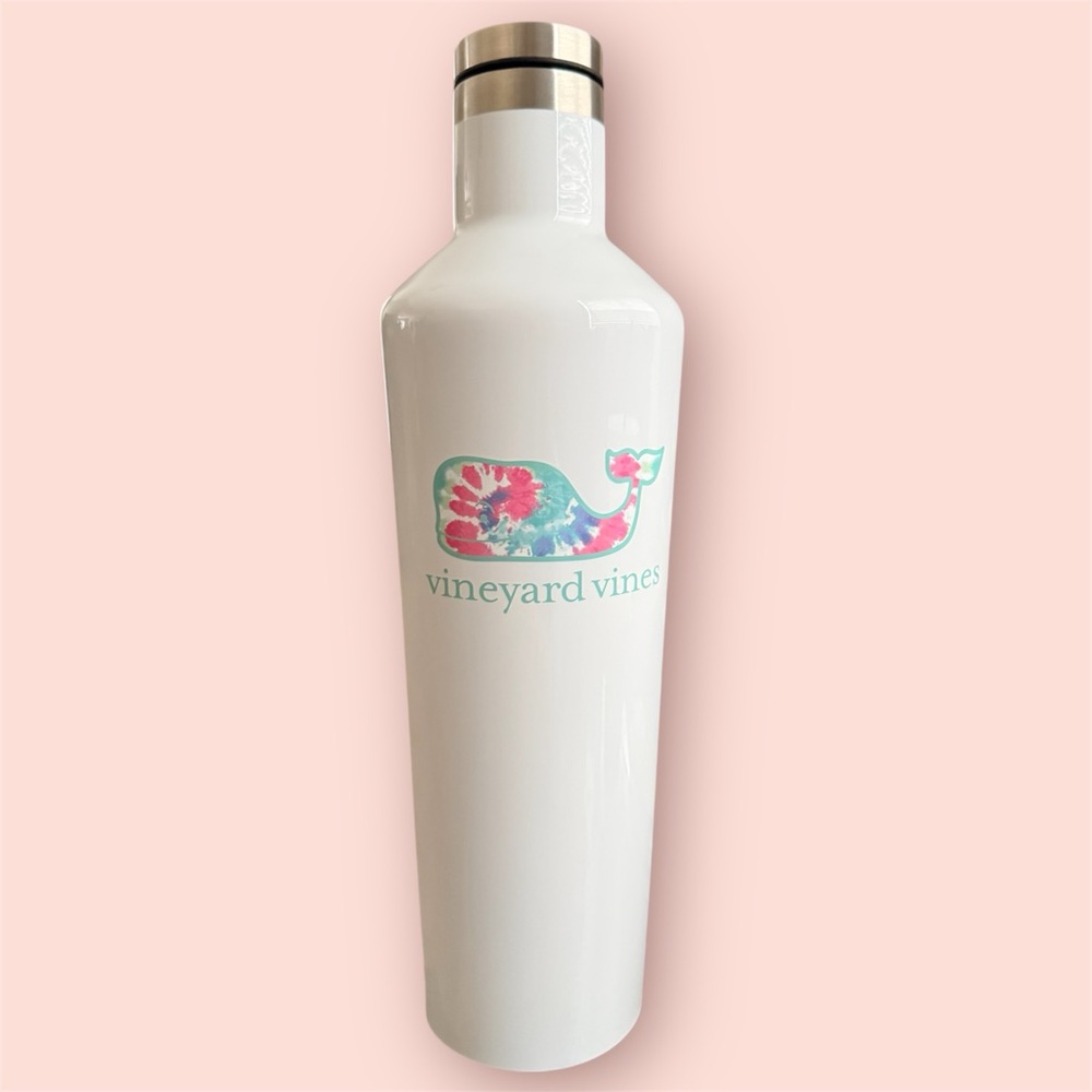 Vineyard Vines White Bottle with Floral Whale